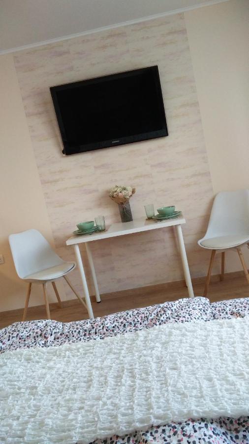 River Side Apartman Kalocsa Exteriör bild